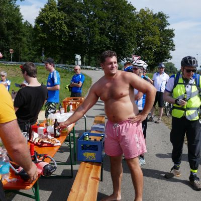 023 Wir wurden fürstlich bedient